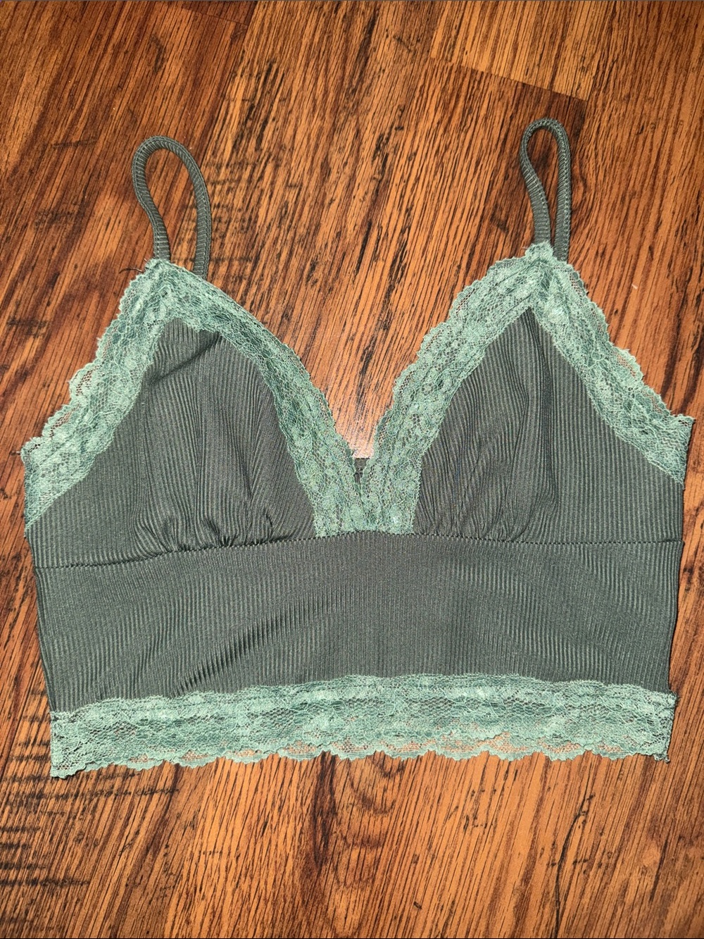ROMWE Sage Green Lace-Trim Ribbed Bralette 2.R2